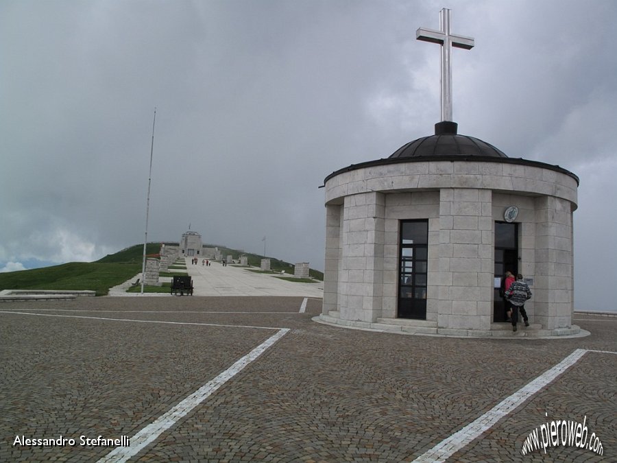 33 Monumenti ai caduti italiani.jpg